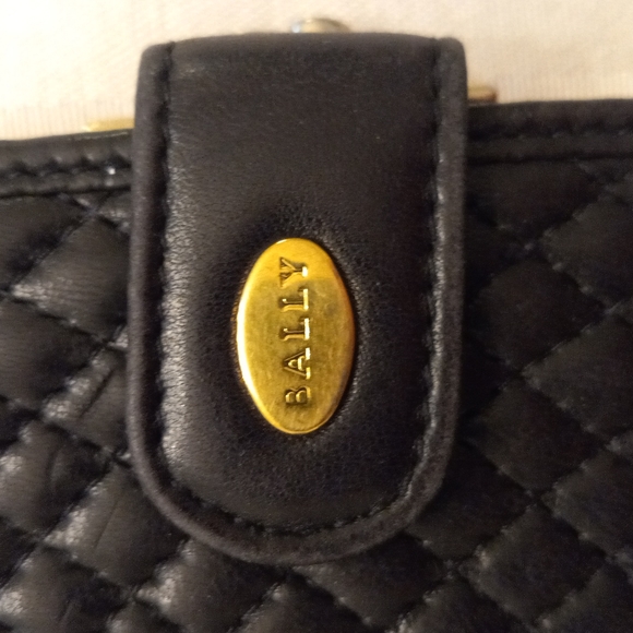 Bally Women's Leather Wallet - Picture 2 of 10